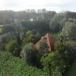 Het Nest 4*