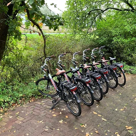 Het Nest 4*